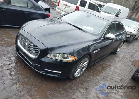 2012 Jaguar Xj Xjl Portfolio z USA, uszkodzony, nr VIN SAJWA2GB8CLV27248